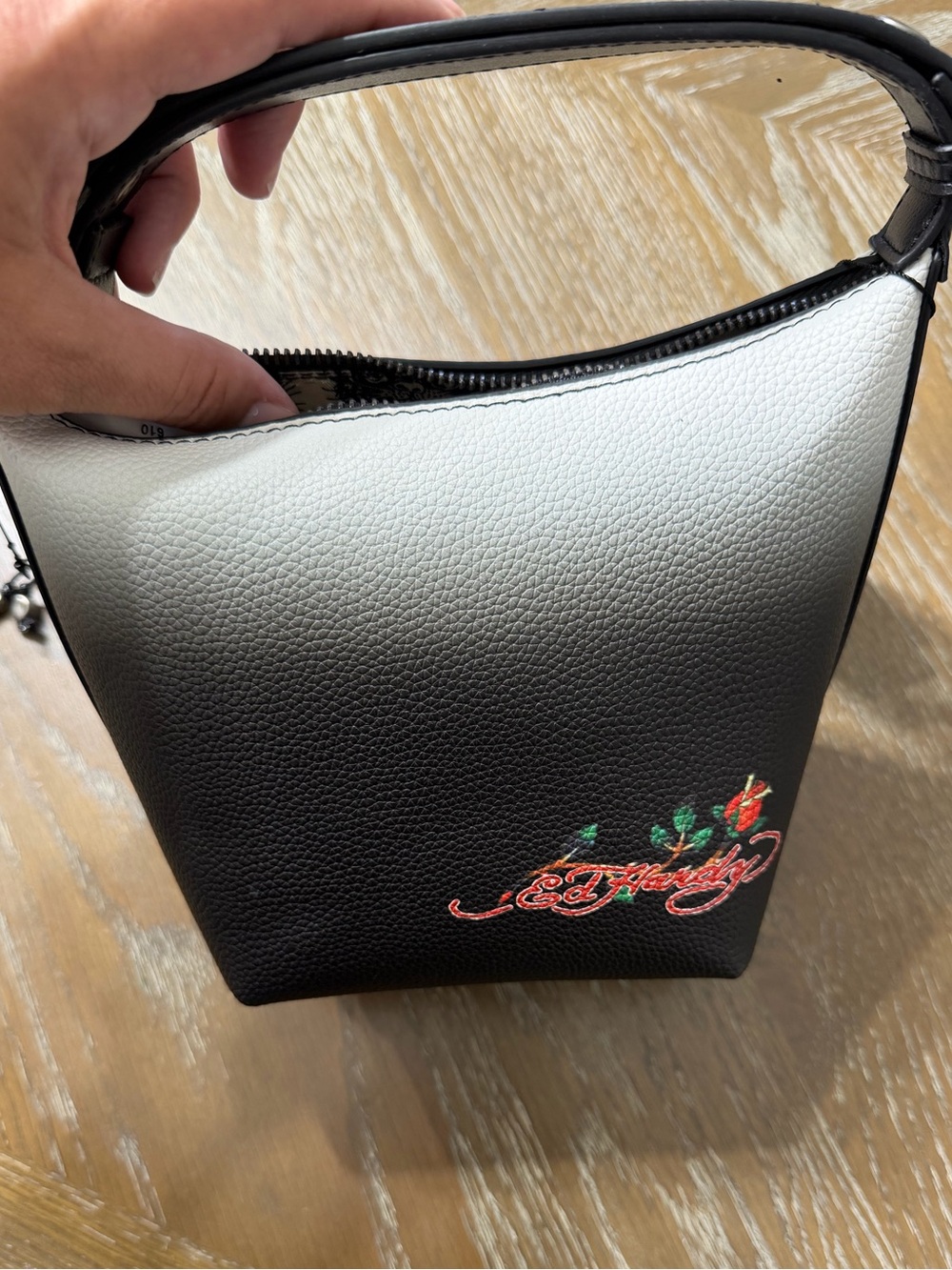 Ed Hardy Skull & Roses Rhinestone Shoulder Bag - Picture 4 of 4
